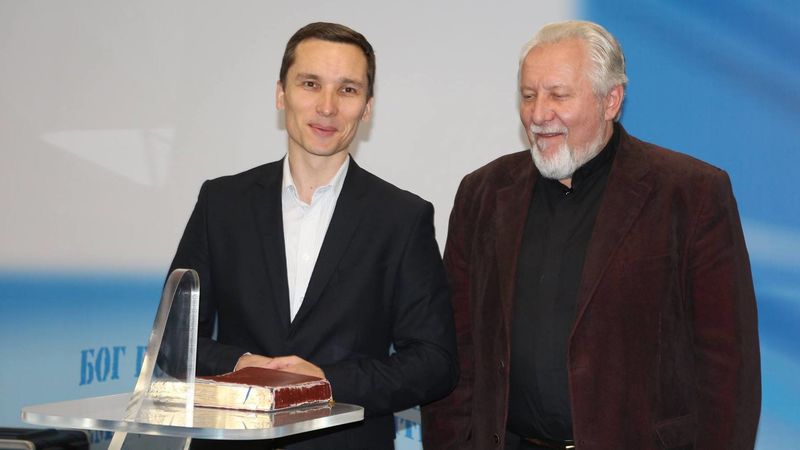 Епископ Сергей Ряховский поздравил выпускников программы «Восхождение»